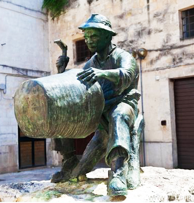 matera biblioteca immagine