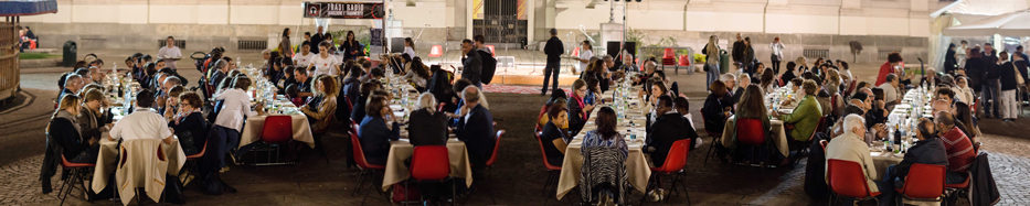 La tavolata di Indovina chi viene a cena